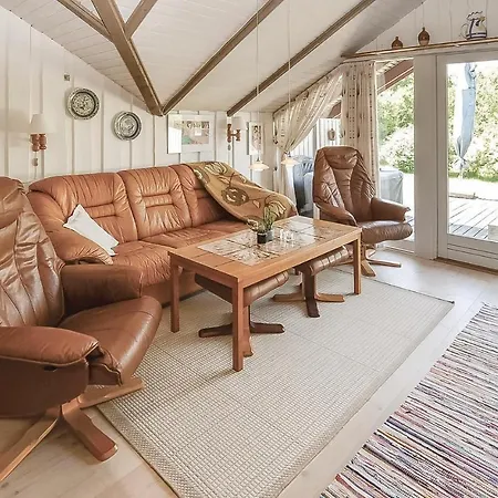 Feriehus Two-bedroom Holiday In Sydals Skovbyballe